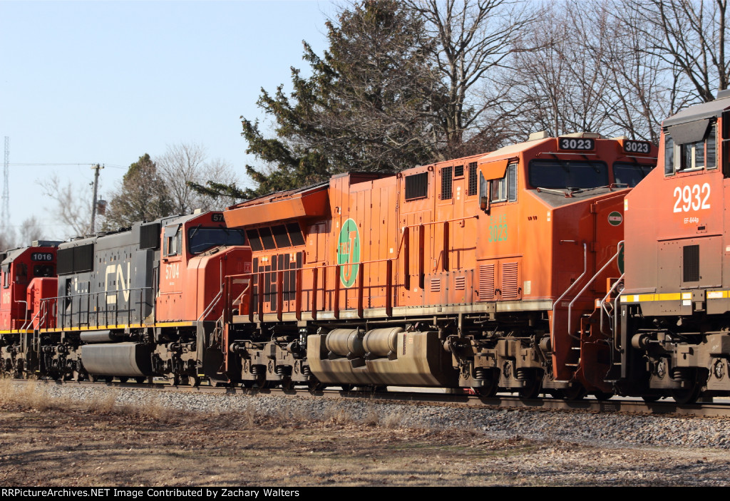 CN 5704 3023